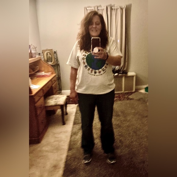 Meet your Posher, Michelle - Picture 2 of 2